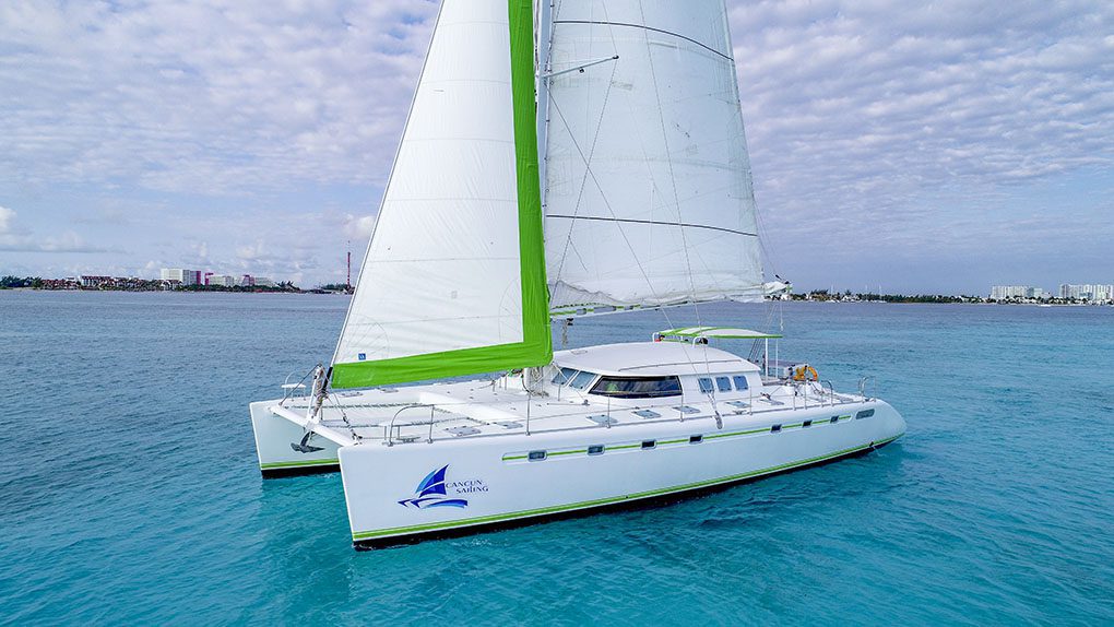 Catamaran Tiare